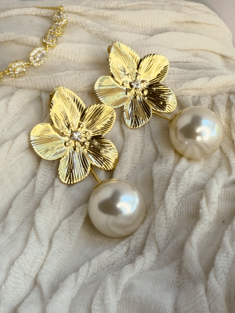 Ethereal Touch Earrings