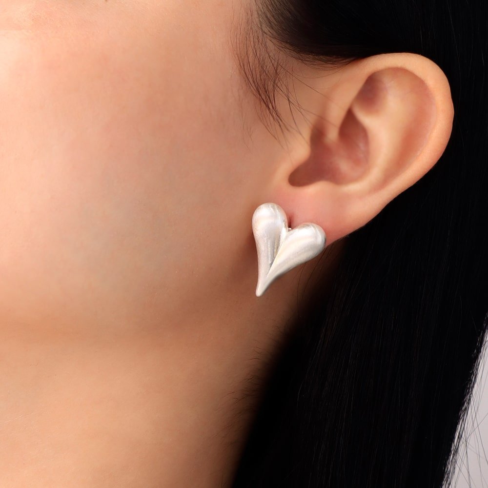 Cartagena Heart Studs