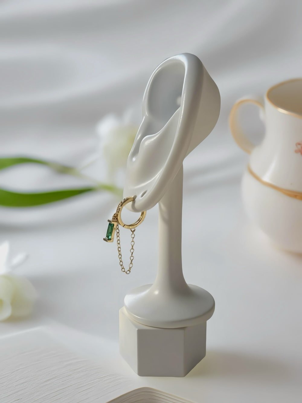 Esmeralda Chain Huggies