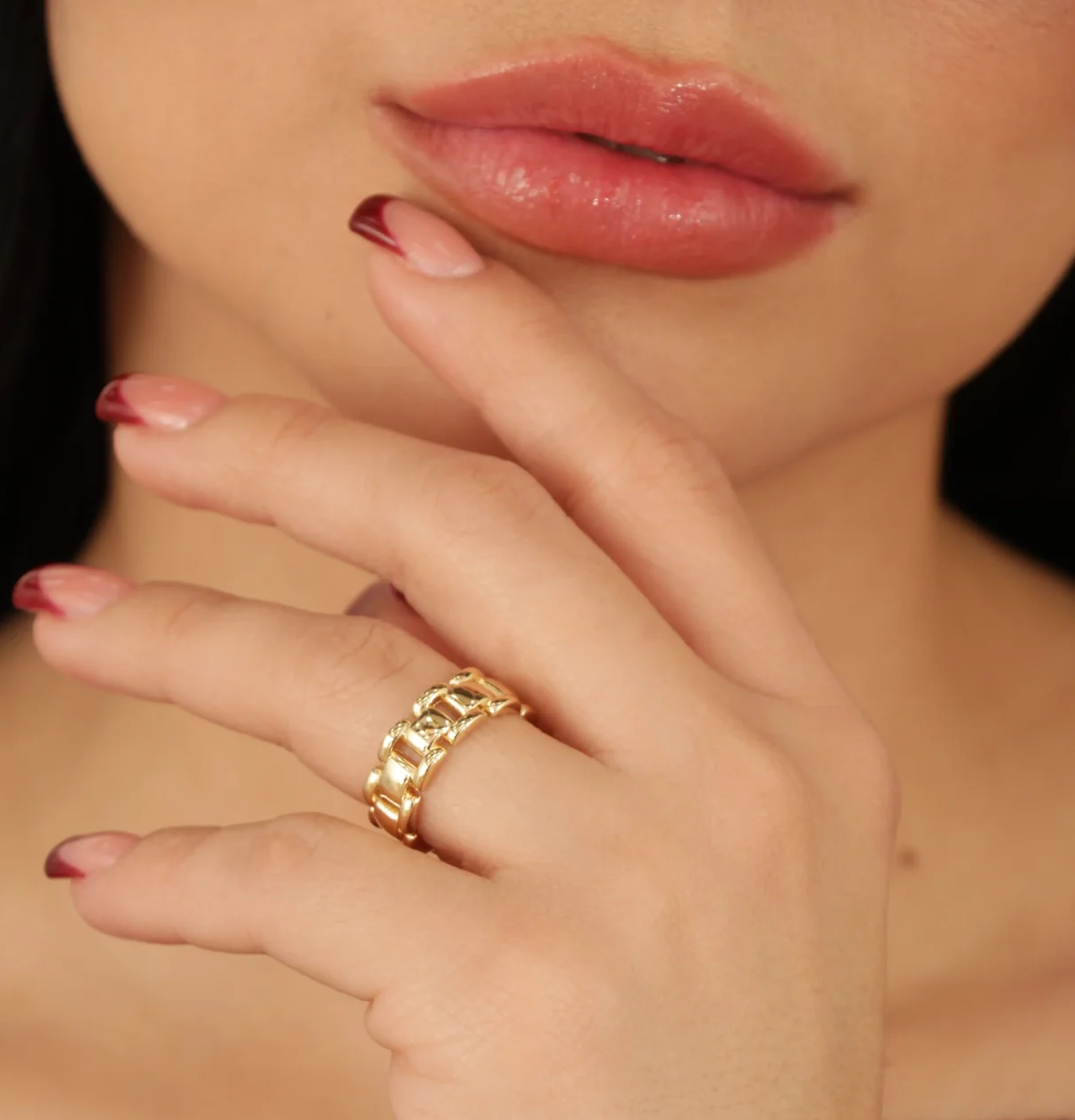 Eslabón Dorado Ring